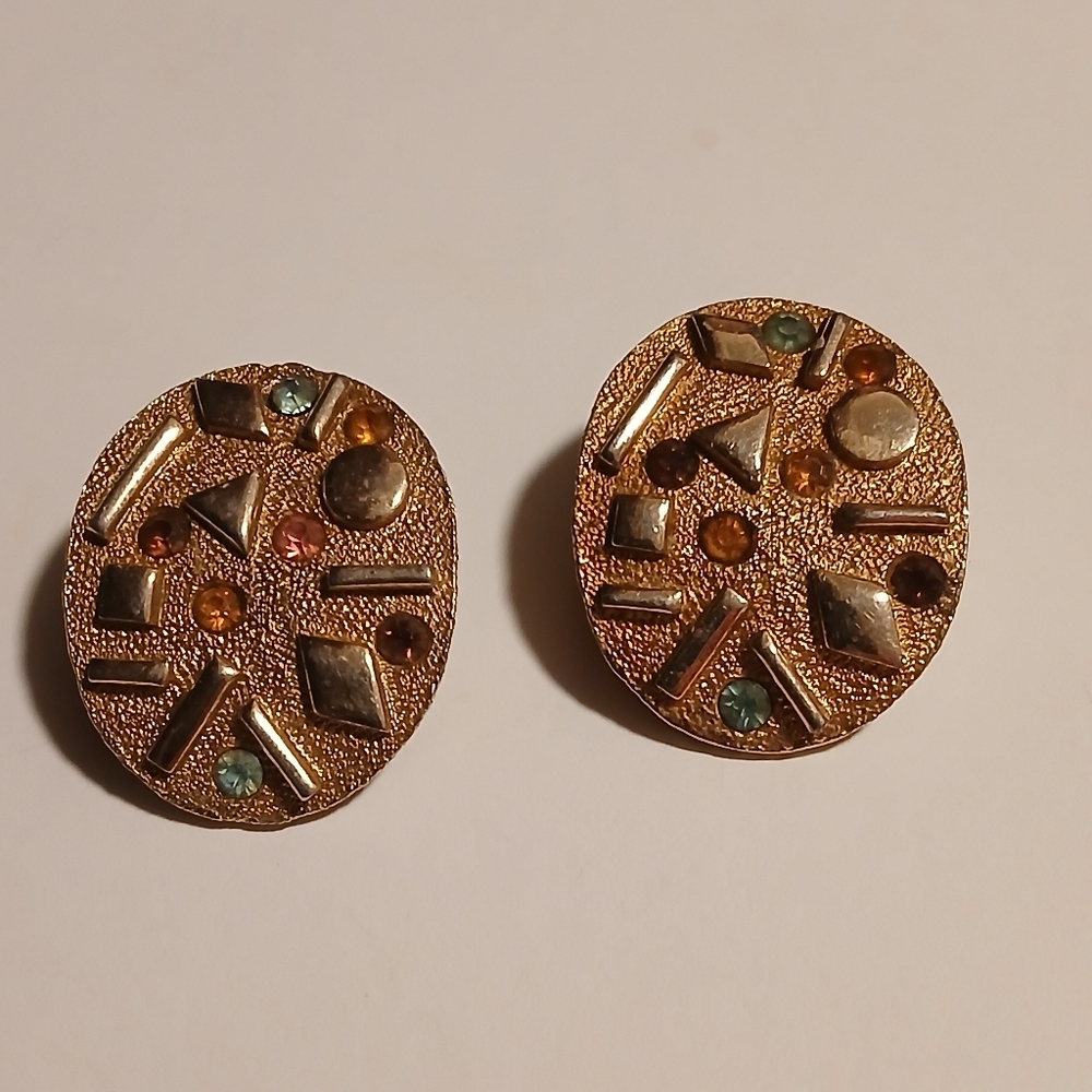 Vintage sarah coventry clip earrings
